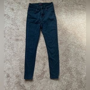 Brand: Ella Jeans Color: Black Size:5 Style :Skinny